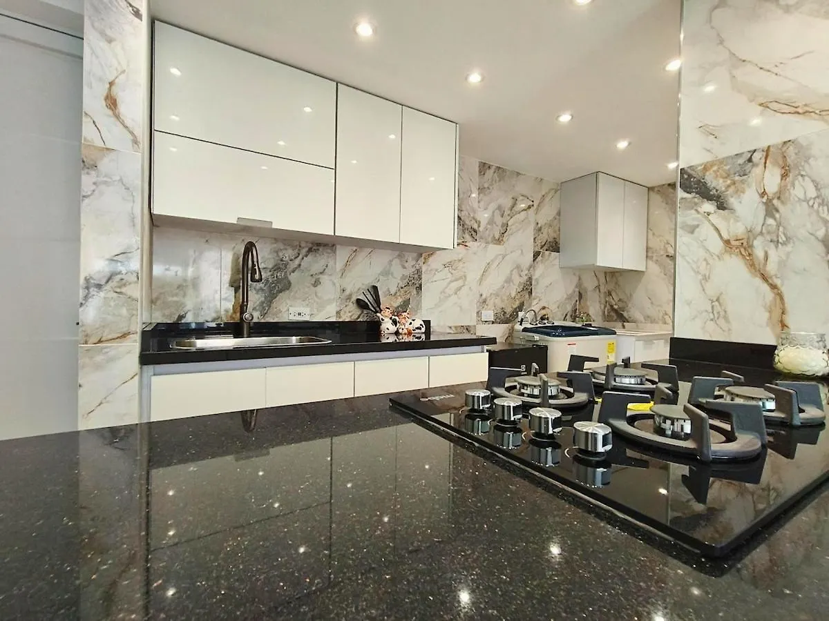 Cali - Lindo Apartamento Con Vista Y Piscina 0*,  Colombia